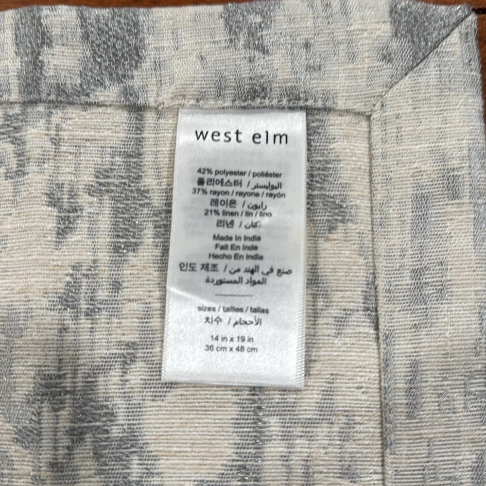 West Elm Gray and White Fabric Placemats (4)